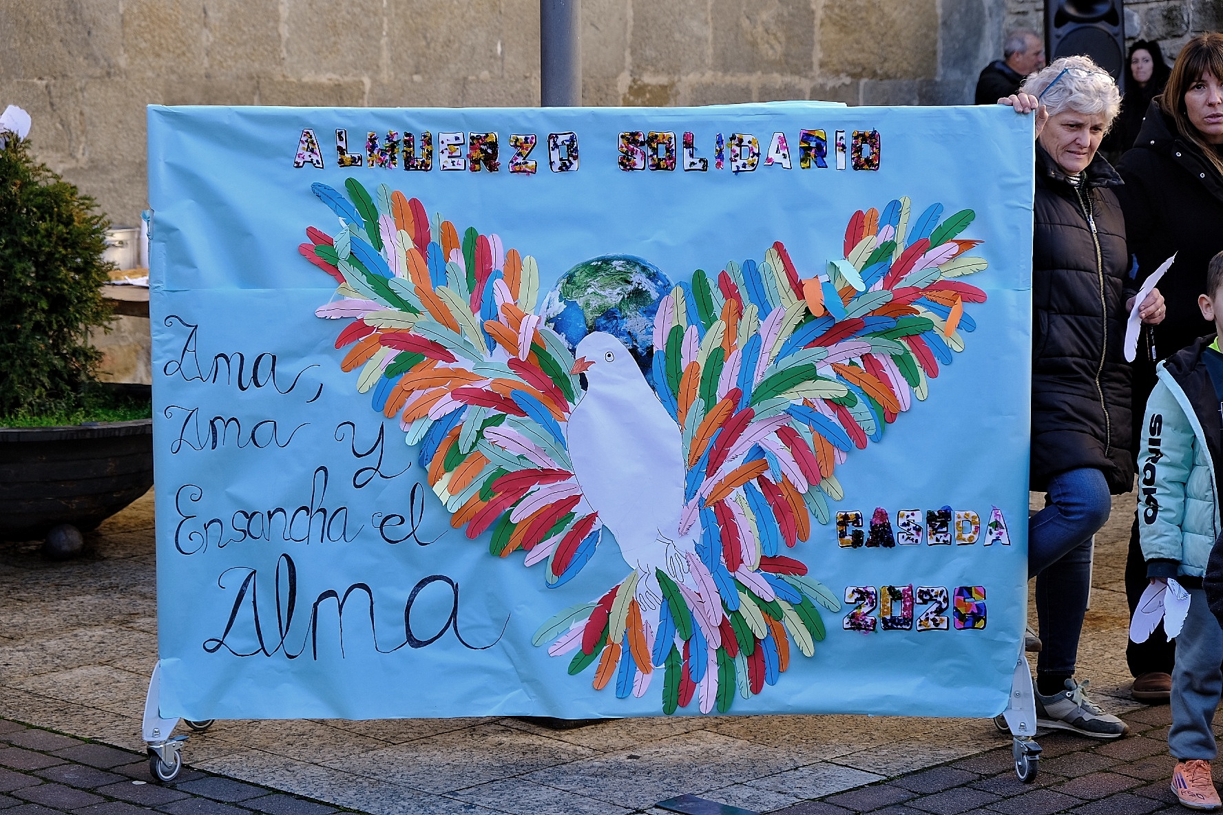 Almuerzo solidario por el Aula Sensorial